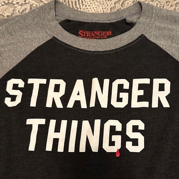 Stranger Things Official Merchandise Raglan T-Shirt- Size Small - Picture 2 of 4